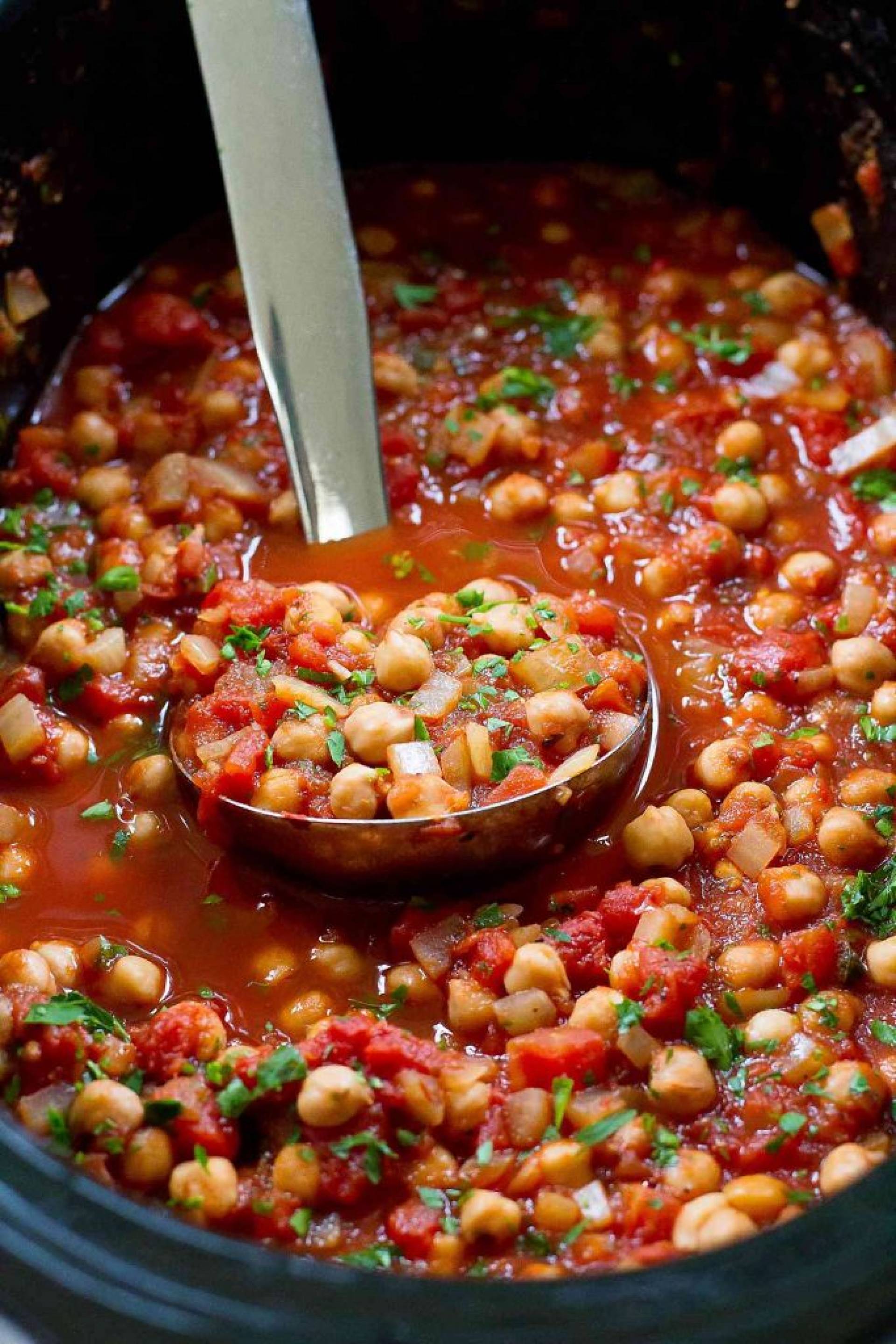 Italian chickpeas over millet