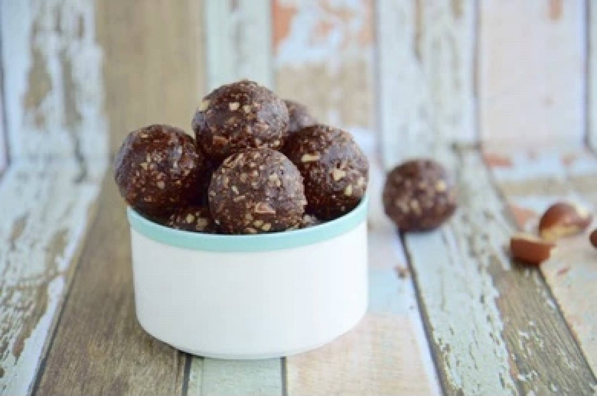 Chocolate Protein Balls