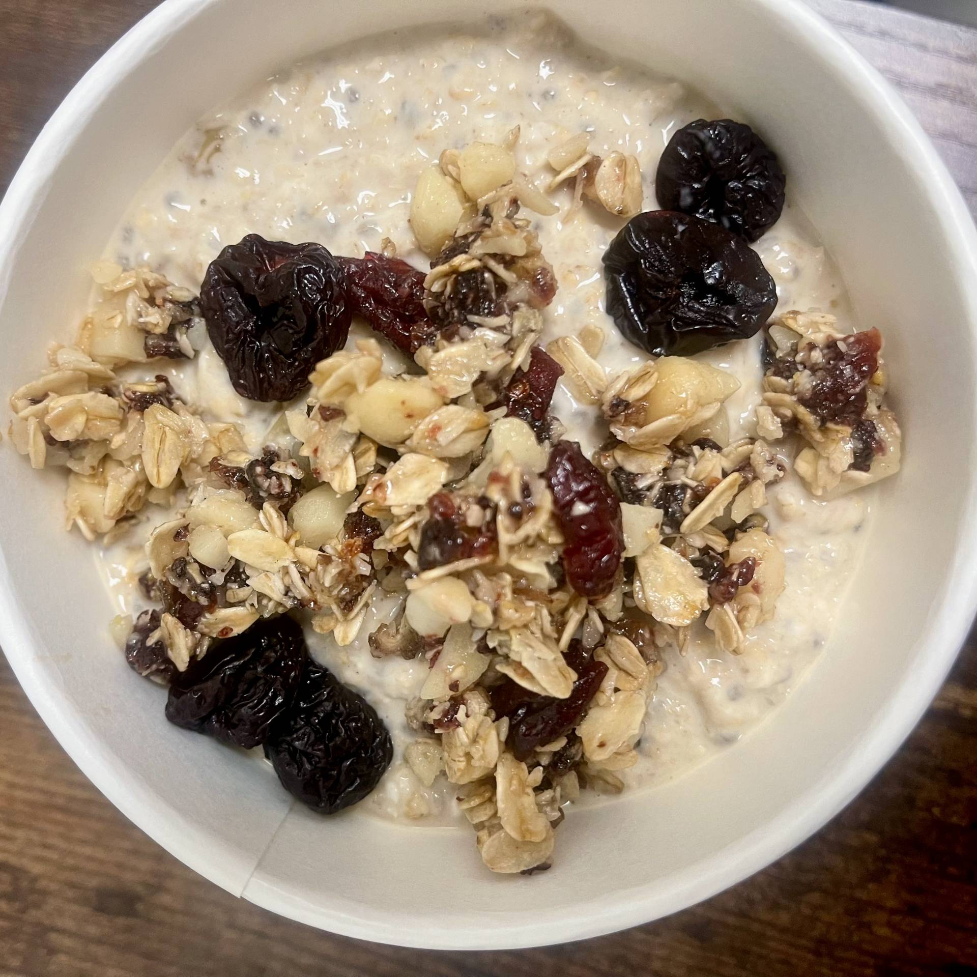 Macadamia Cherry Oatmeal